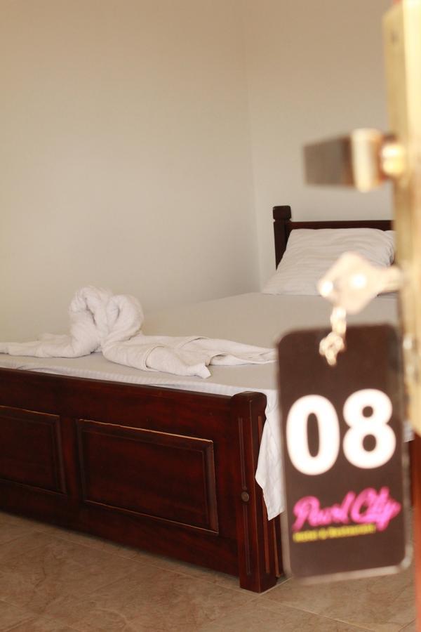 Pearl City Hotel 티사마하라마 외부 사진