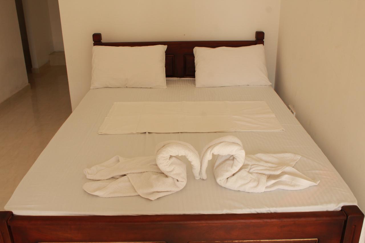 Pearl City Hotel 티사마하라마 외부 사진